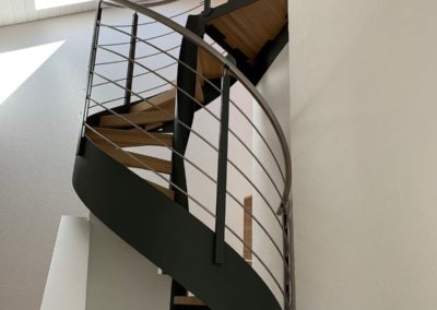 Escalier Hélicoïdal type SEVILLE chêne anthracite Bossonnens