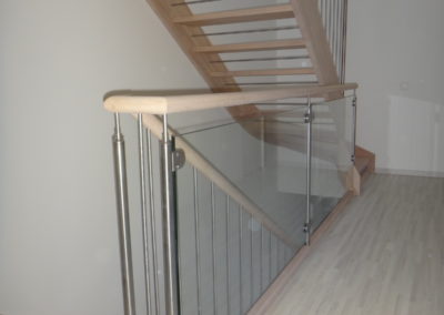 Escalier bois balustre verre et inox