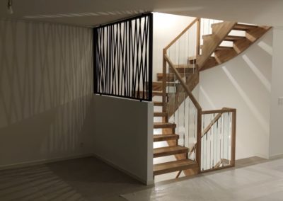 Peccoud escalier avec lamelles verre barrière sous-sol